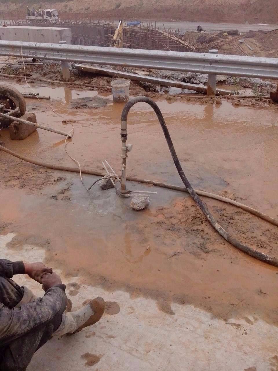 娄星路基压密注浆